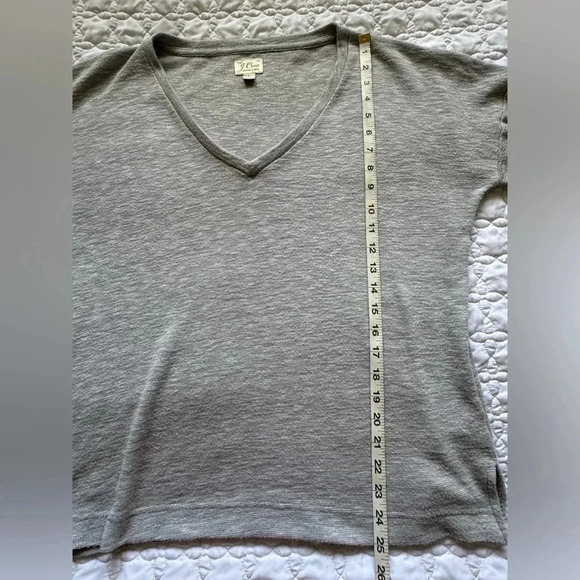 J. Crew Vintage Fleece Women's Gray V Neck Long Sleeve Sweater Top Size Large - Picture 9 of 13